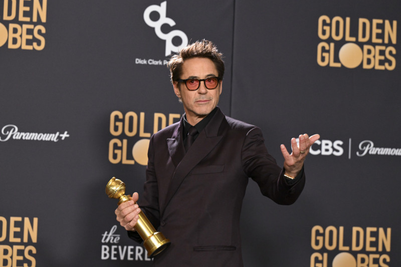 Robert Downey Jr. wears Jaeger-LeCoultre at 2024 Golden Globes