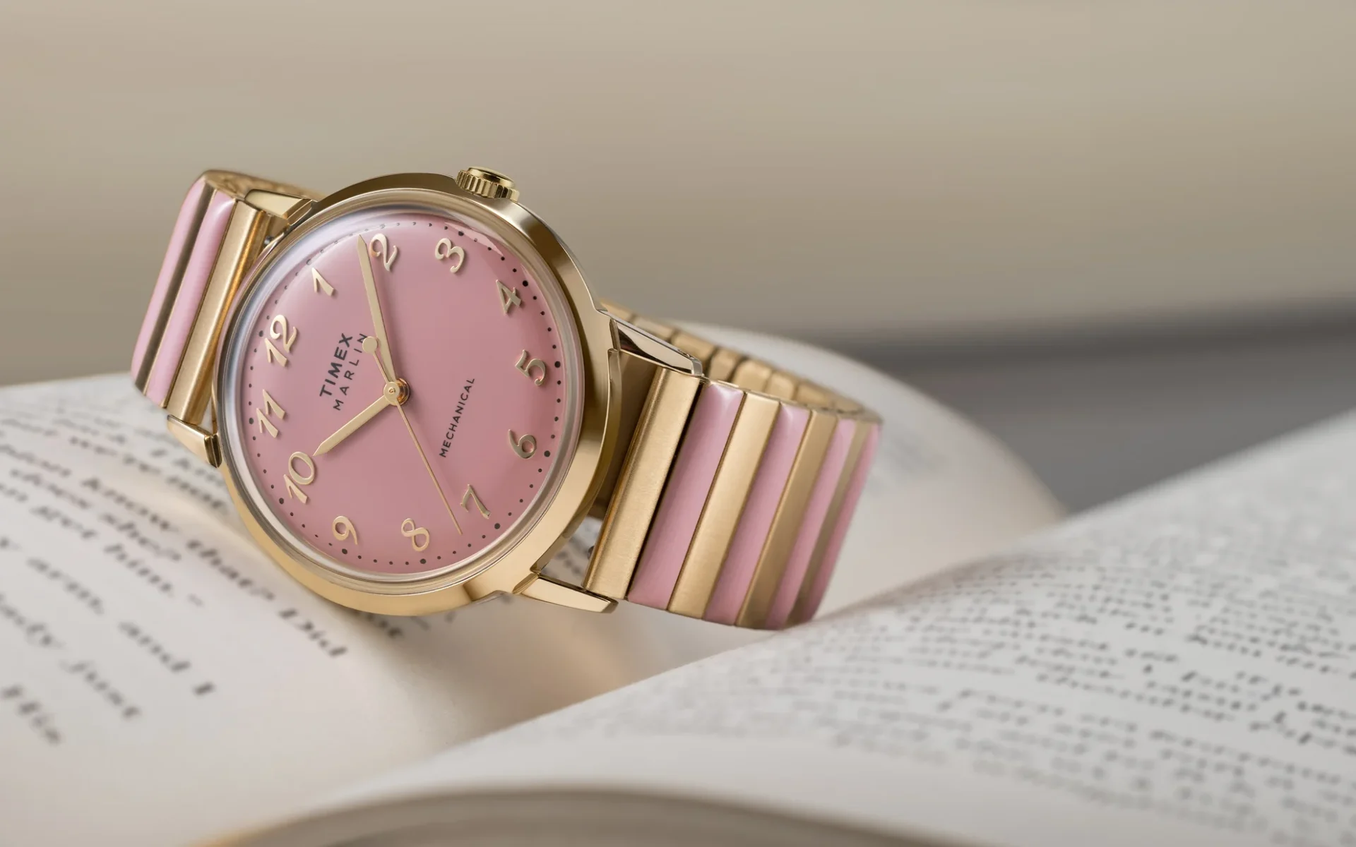 Timex Marlin Hand-Wound 34mm in Pink