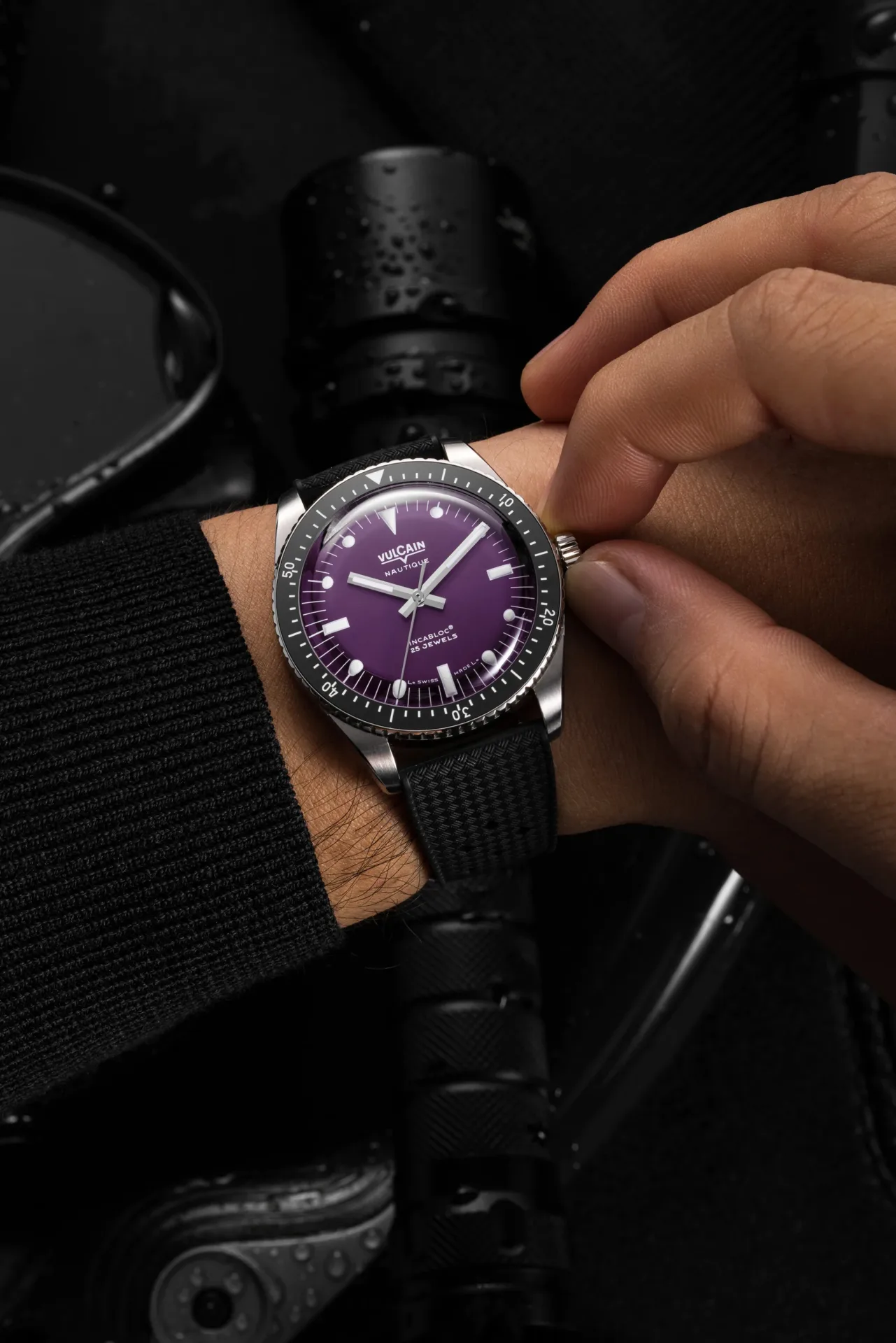 Vulcain Skindiver Nautique: Limited Edition with a Bold Purple Dial