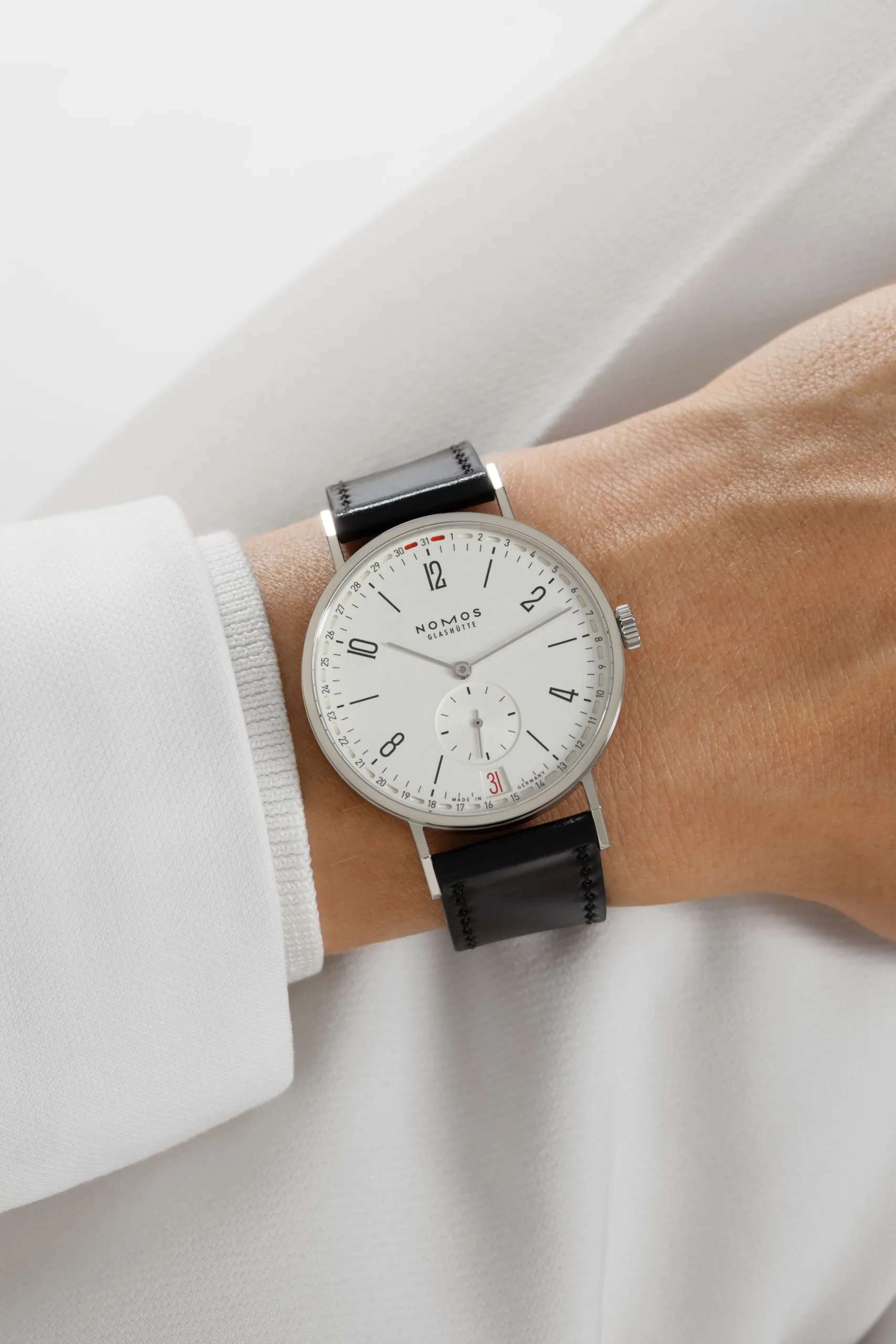 NOMOS Tangente 2date Introduces Dual Date Displays in a Hand-Wound Movement