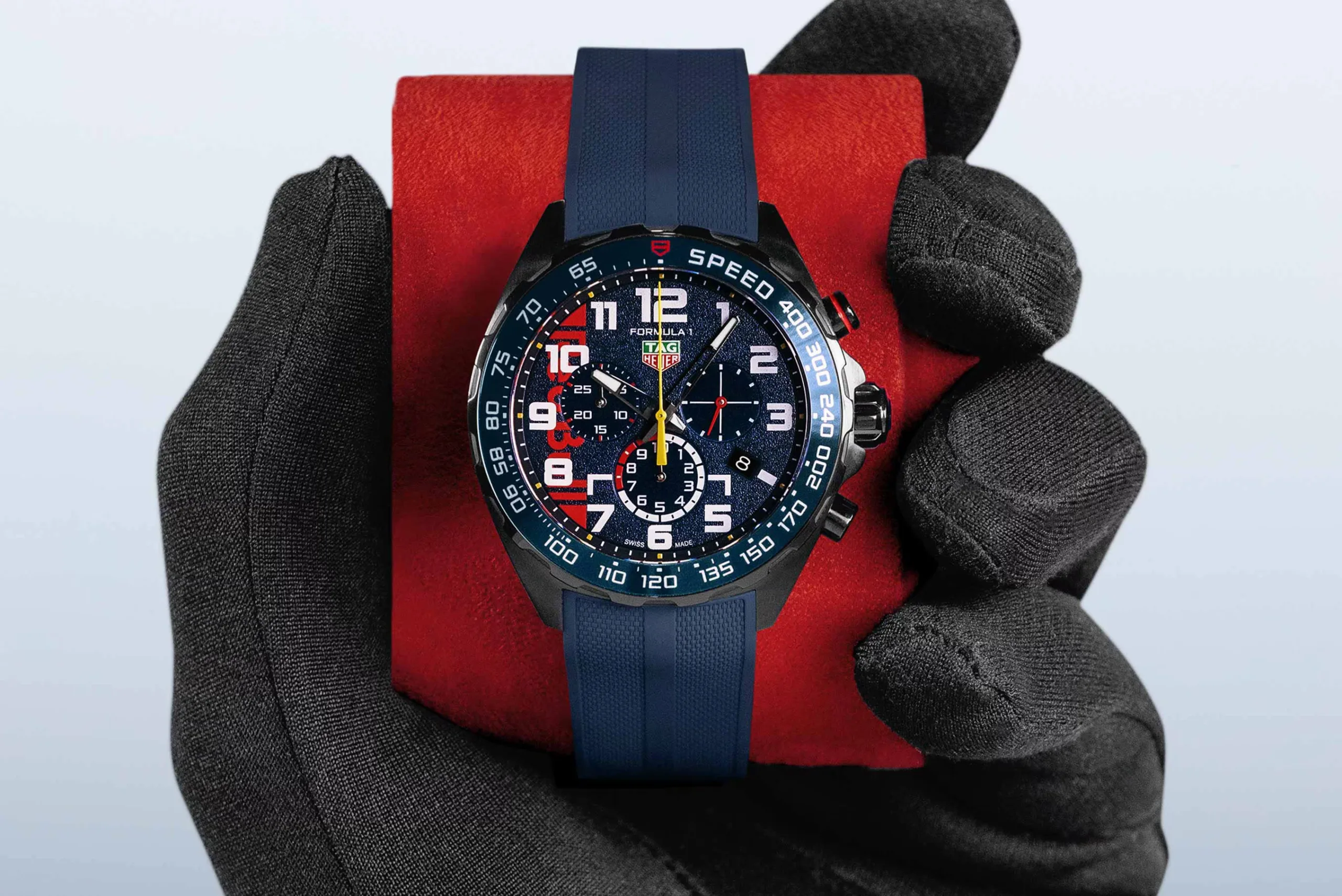 TAG Heuer Formula 1 Chronograph X Oracle Red Bull Racing: A Celebration of 20 Years on the Track